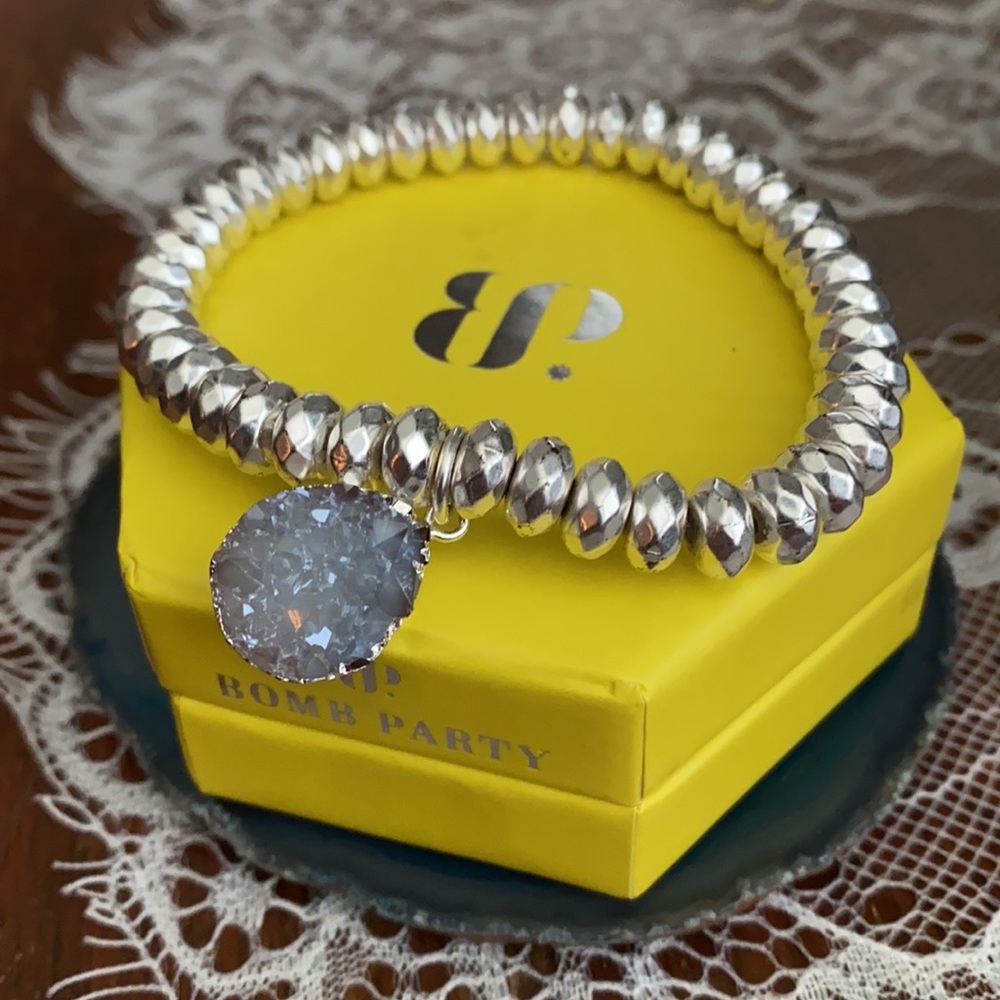 Bracelet - Picture 2 of 3